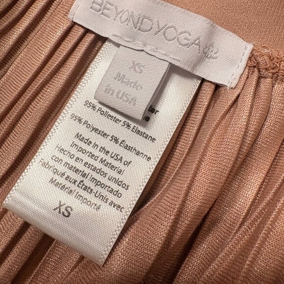 Beyond Yoga Uptown Pleated Skirt champagne velvet XS midi rose gold CK5105 - Picture 7 of 10